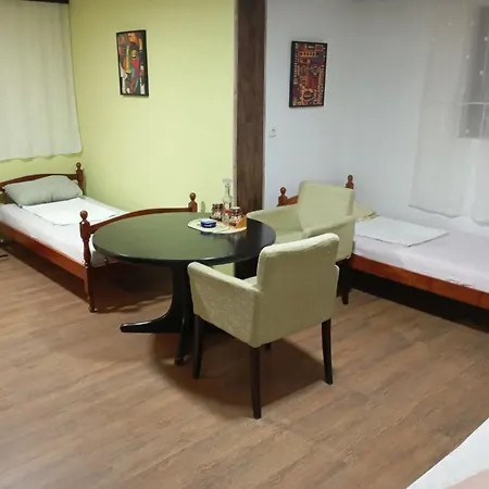 别墅 Z A M A K 弗拉涅